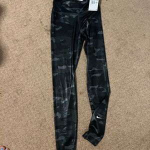 Nike Black Camo Leggings